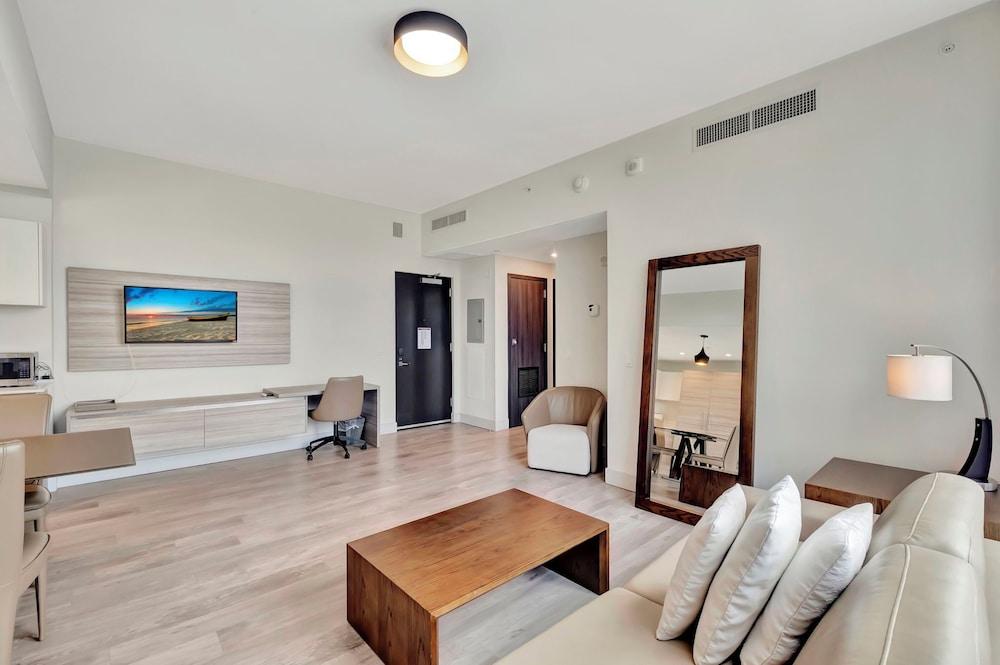 Ocean Oasis Costa hollywood photo 4
