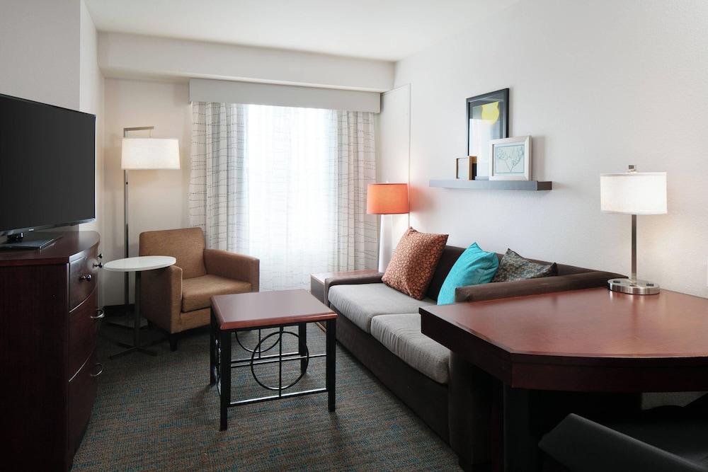 Residence Inn by Marriott Lincoln South photo 13