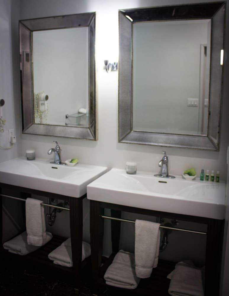 L.A. Sky Boutique Hotel photo 18