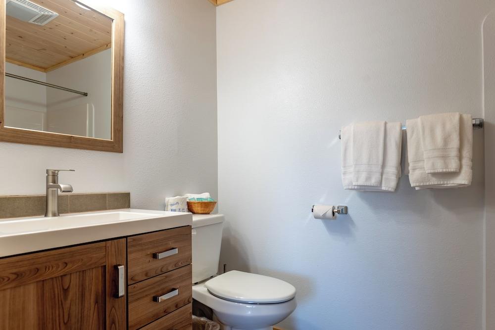 Terimore Bayfront Inn photo 38