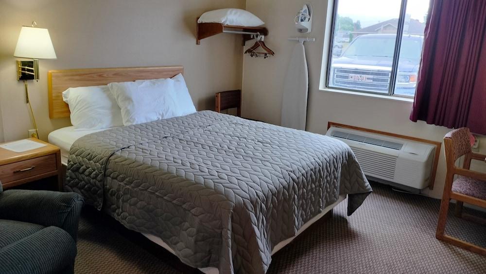 Magnuson Hotel Ironwood photo 16