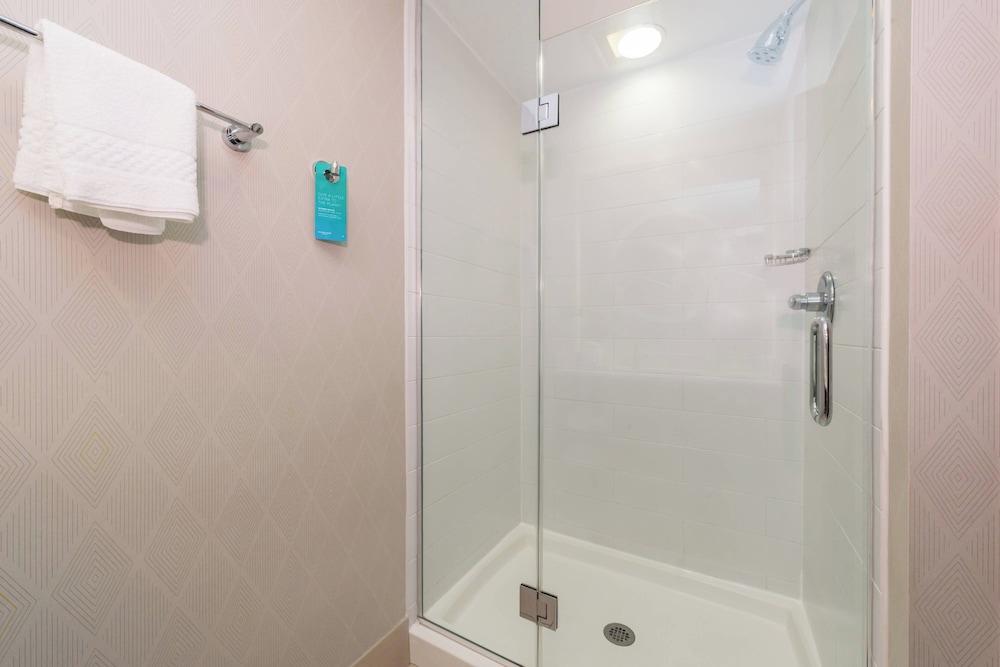 SpringHill Suites Huntsville Downtown photo 14