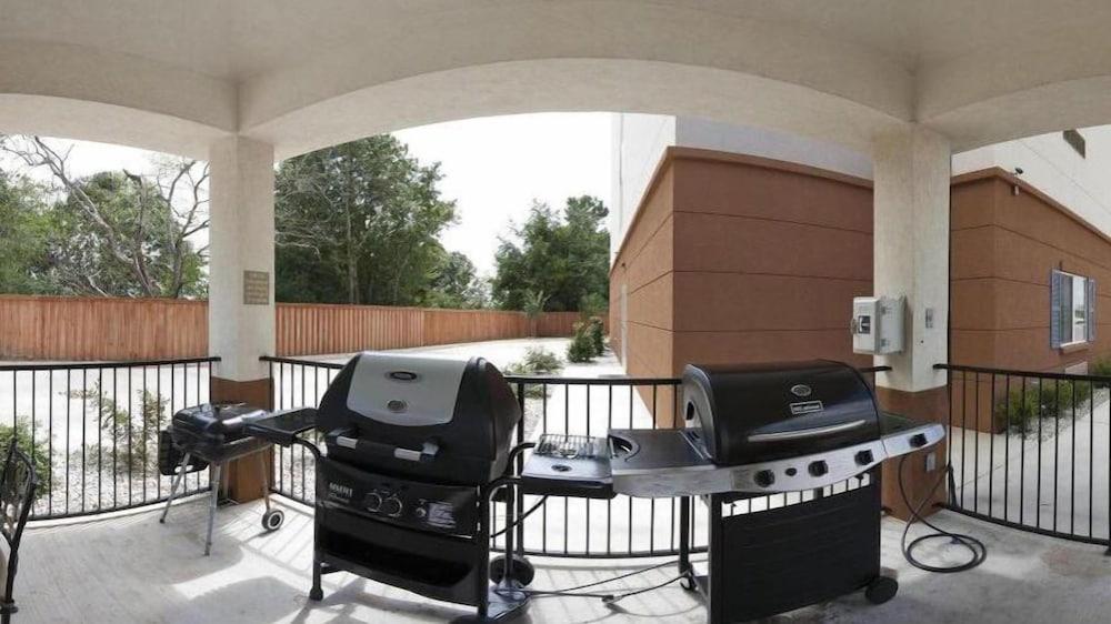 Candlewood Suites Mount Pleasant by IHG photo 24