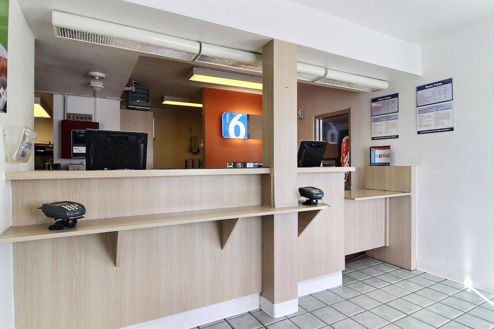 Motel 6 San Angelo, TX photo 2