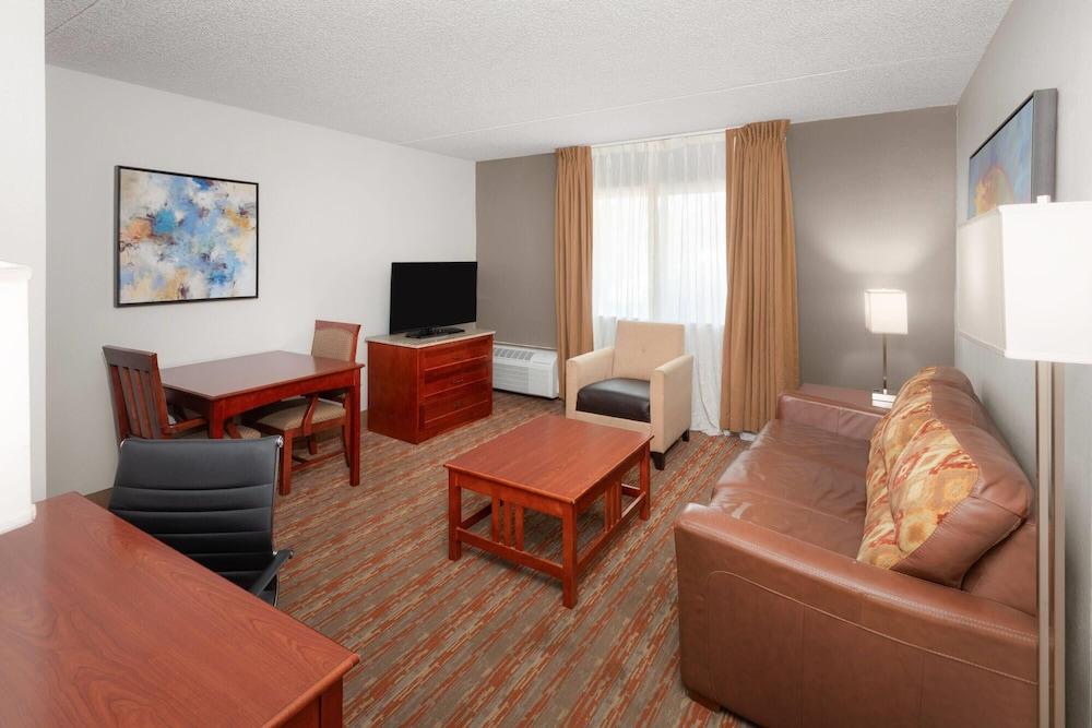 Endeavor Inn & Suites, Trademark Collection by Wyndham photo 40