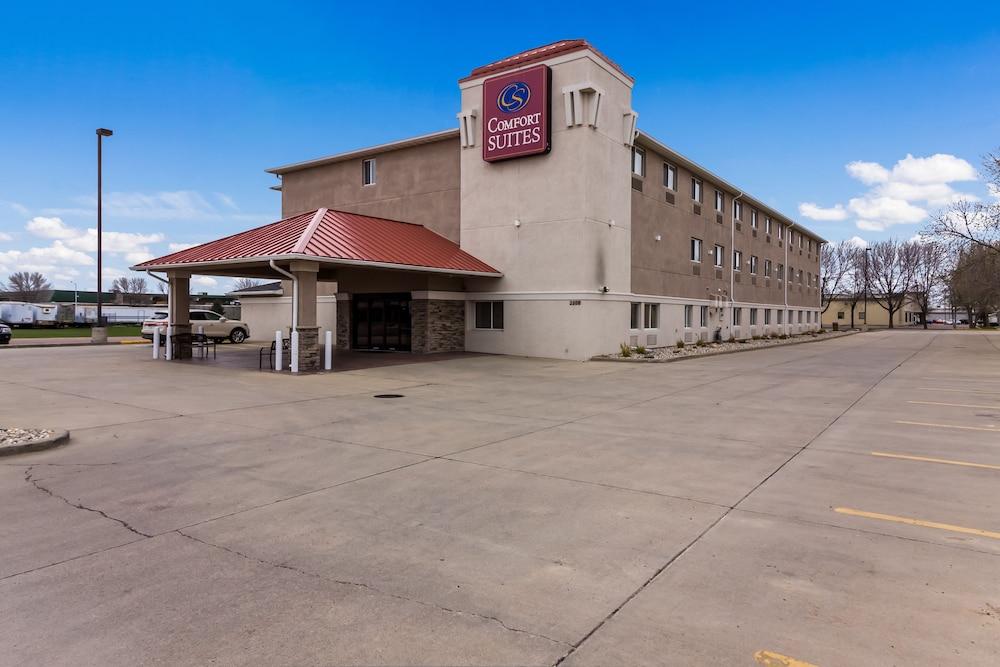 Comfort Suites Sioux Falls Mall District photo 1