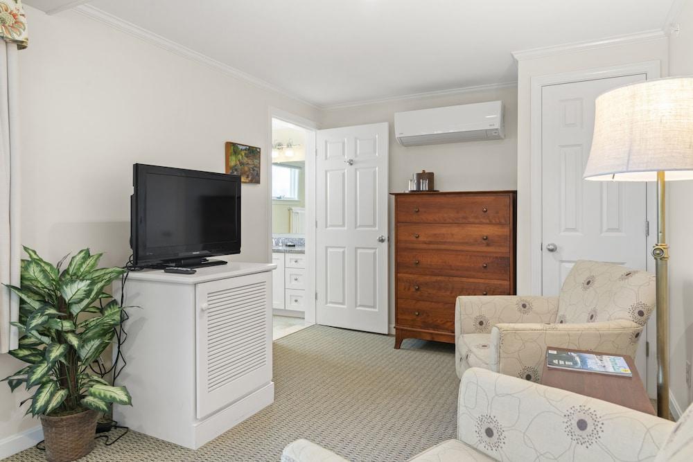 The Sparhawk Oceanfront Resort photo 20