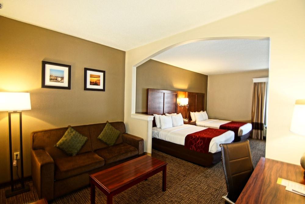 Comfort Suites Near University photo 14