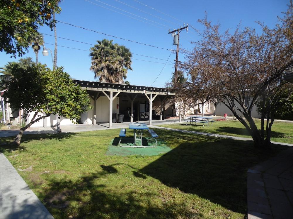 Elsinore Hot Springs & Lodge photo 27
