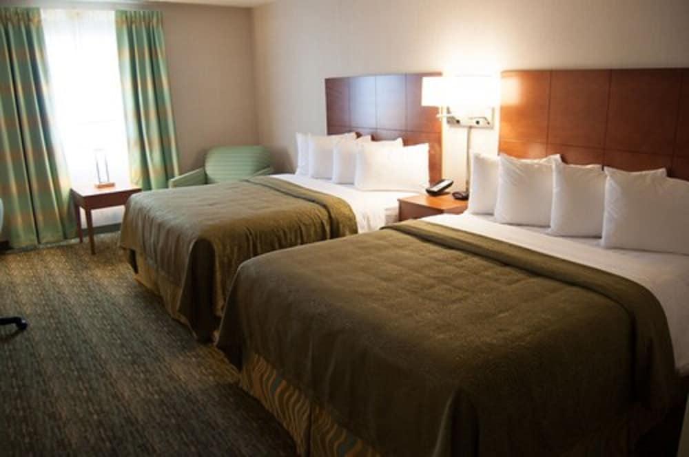 Quality Inn Bedford photo 34