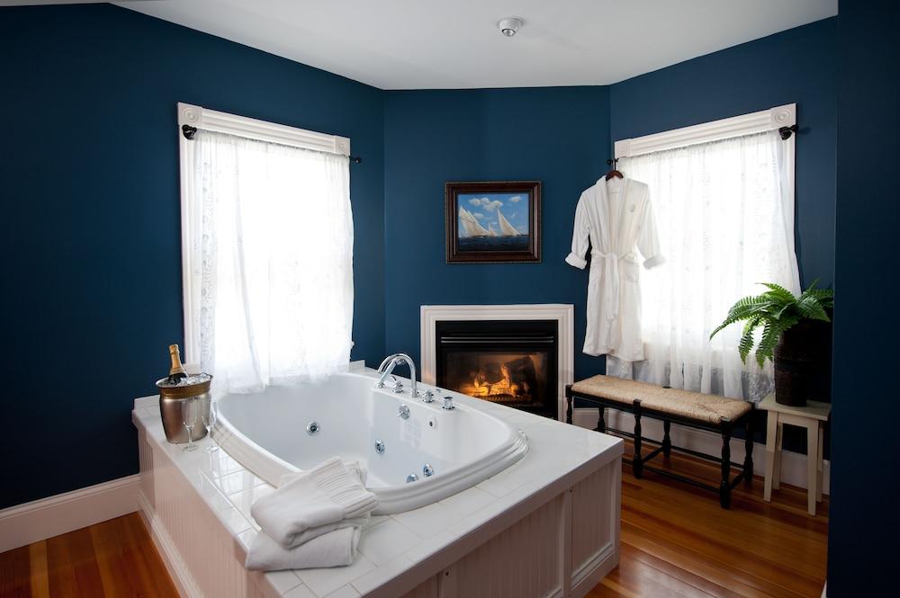 York Harbor Inn photo 49