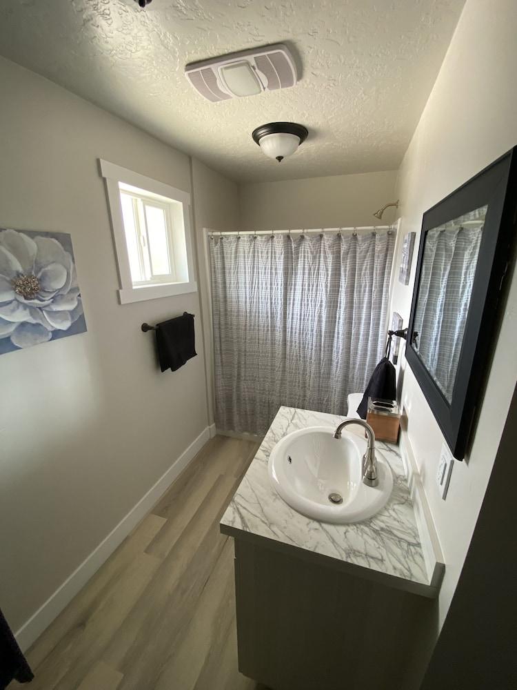 CB&M Executive Suites photo 11