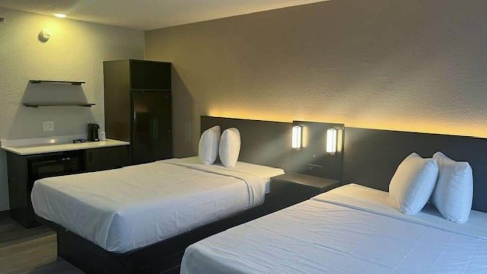 Studio 6 Suites Norcross, GA photo 6