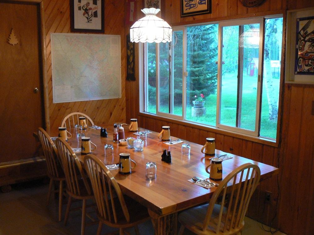 Smoky Bear Ranch Bed & Breakfast & Cabins photo 48