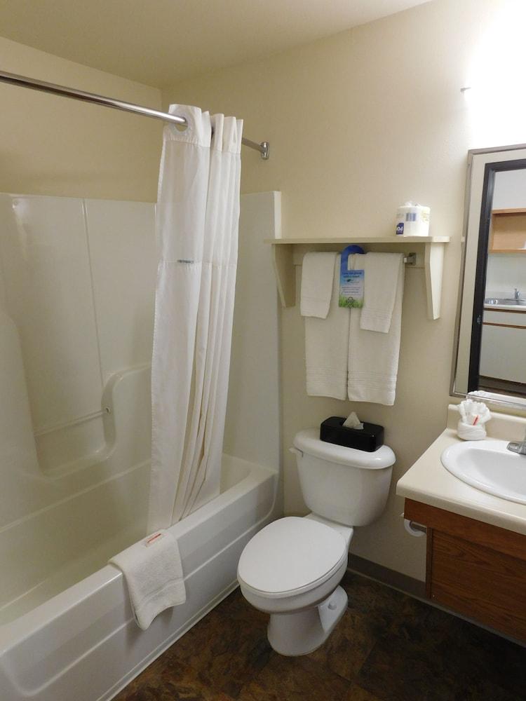 Birch Hill Suite Rochester – Med City photo 12