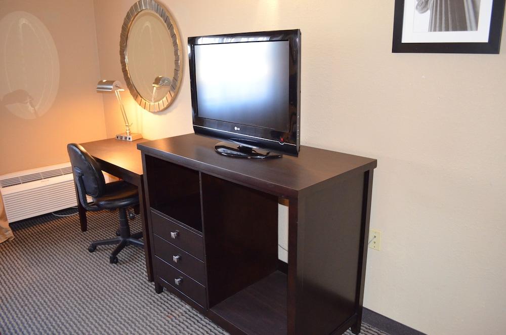 Comfort Inn Detroit Downtown photo 25