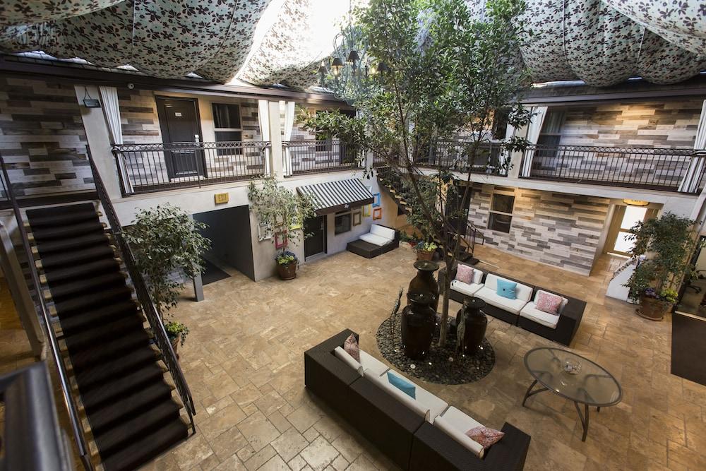 L.A. Sky Boutique Hotel photo 23