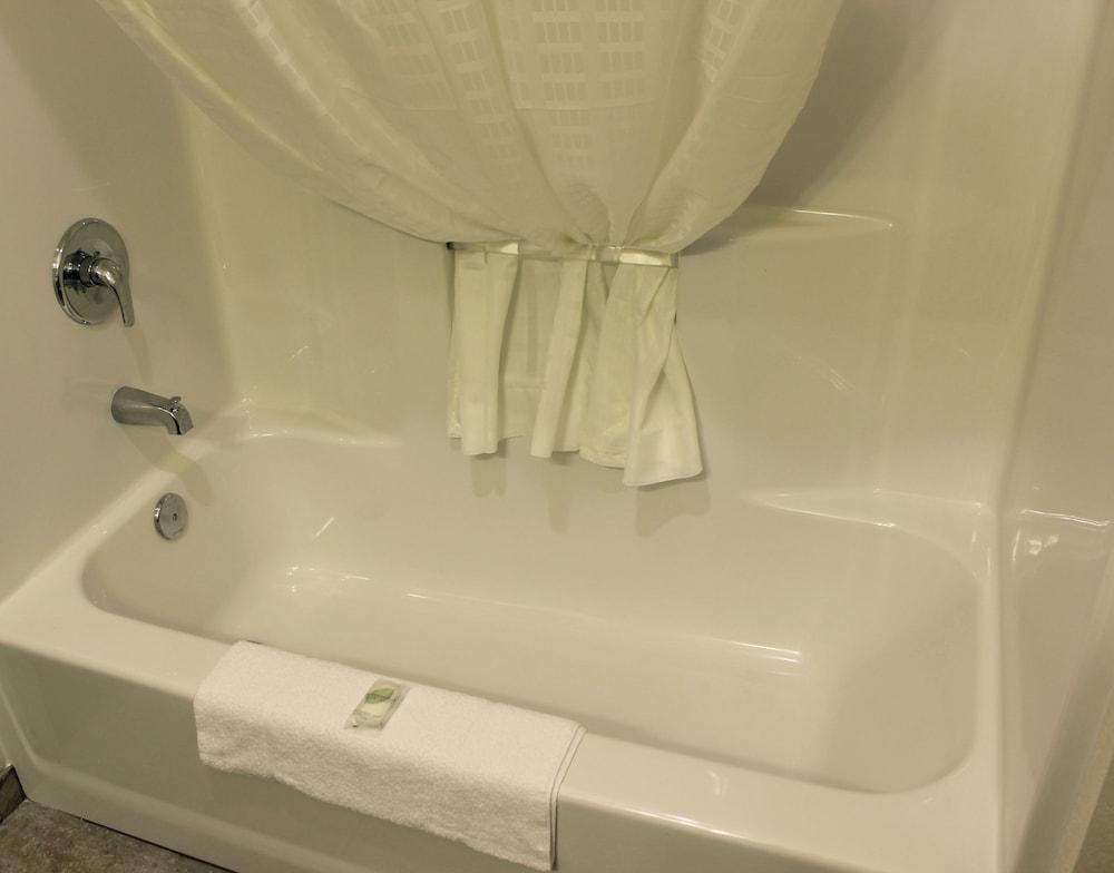 Cobblestone Inn & Suites - Lamoni photo 30