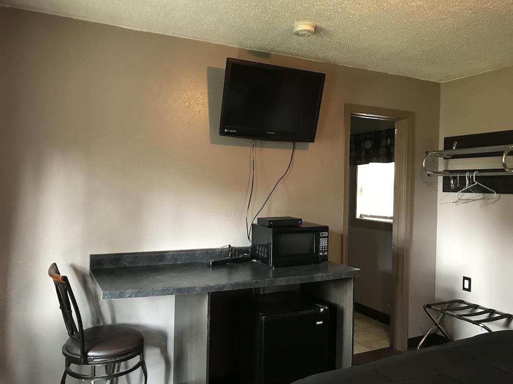 Pullman Motel photo 10