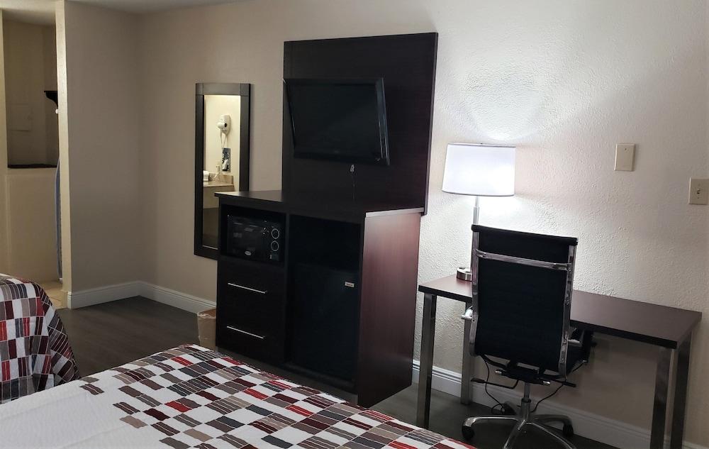 Red Roof Inn Kenner – New Orleans Airport NE photo 15