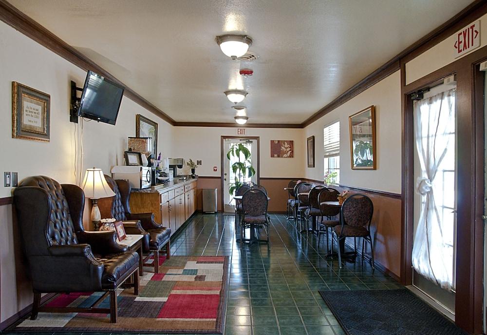 The Regency Inn photo 19