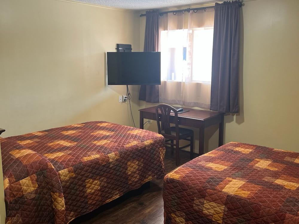Yellow Diamond Inn photo 37