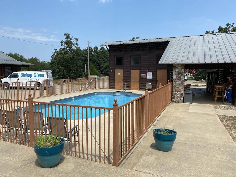 New Hochatown Lodge photo 6
