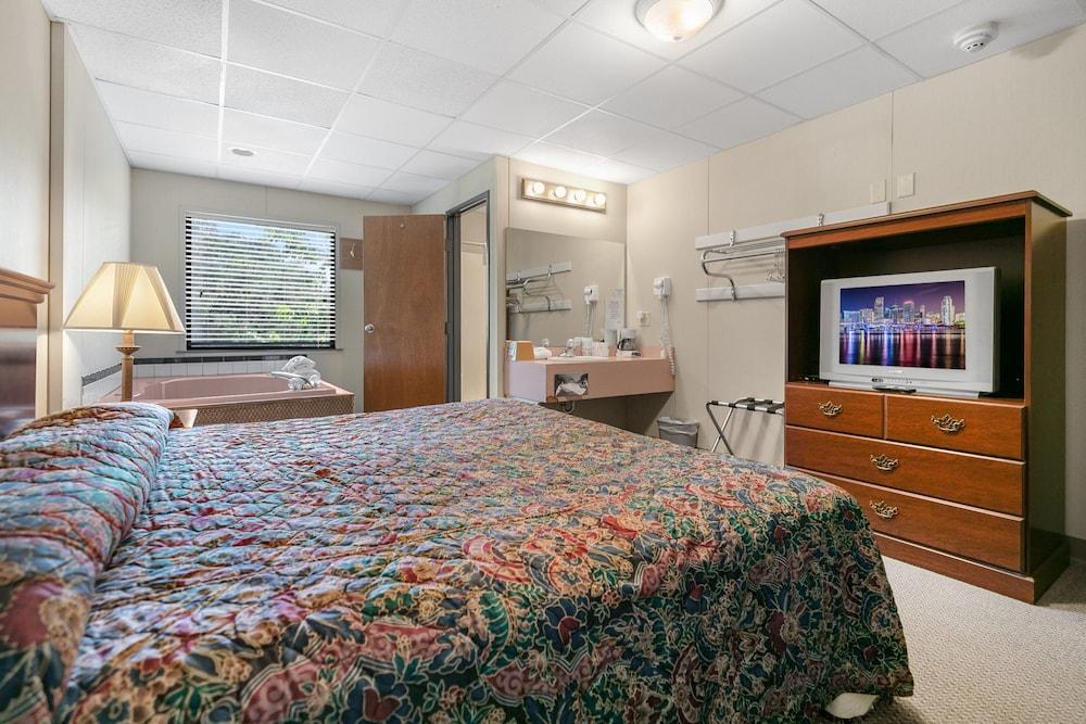 Candlewick Inn photo 11