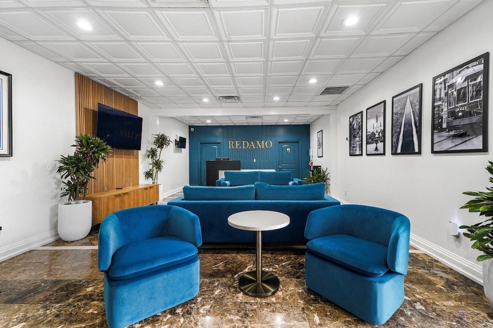 Redamo Suites photo 2