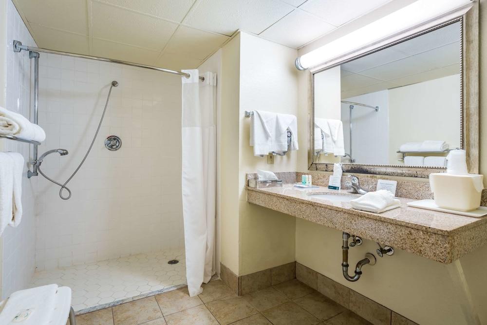 Quality Inn Battleboro - Rocky Mount photo 23