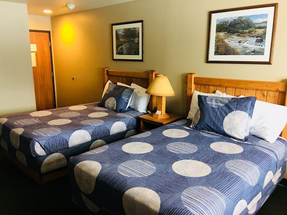 Boulder Creek Inn photo 12