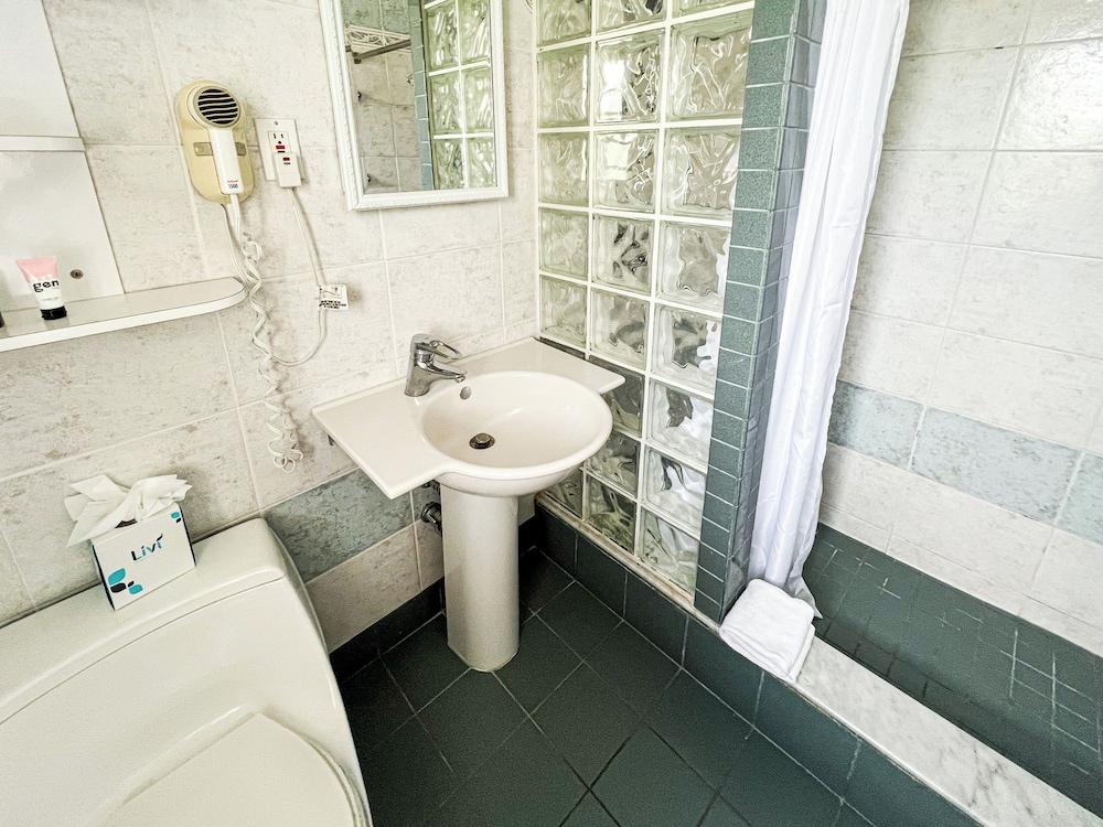 Winterset A North Beach Village Resort Hotel photo 12
