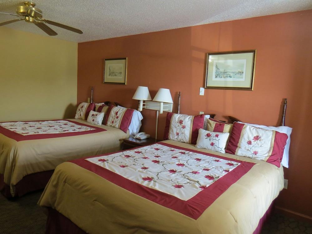 First Western Inn Caseyville photo 29