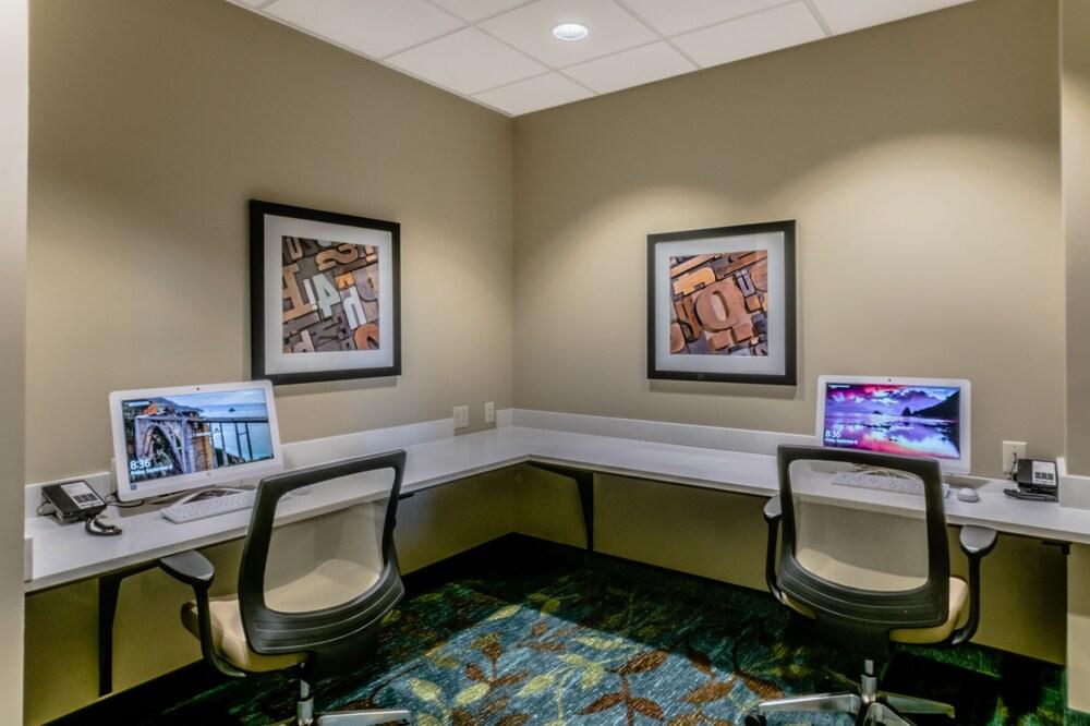 Candlewood Suites Hartford Downtown by IHG photo 5