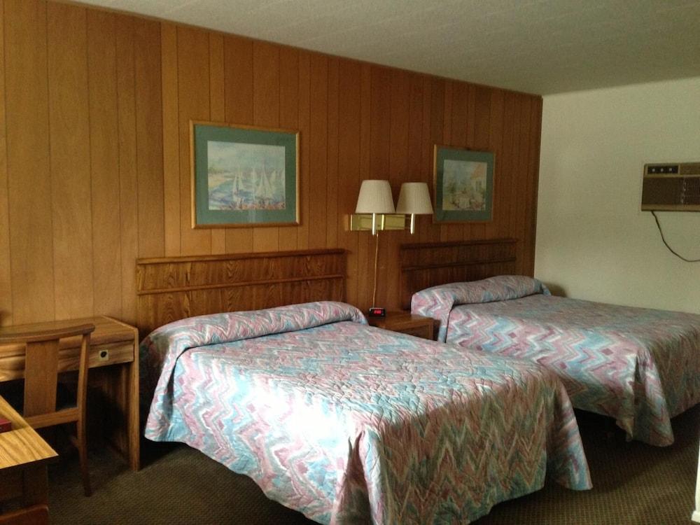 Capri Motel photo 4