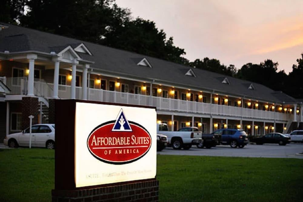 Affordable Suites Fredericksburg photo 7