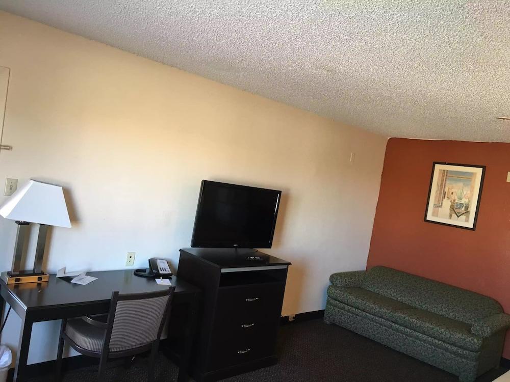 Americas Best Value Inn Hobbs photo 12