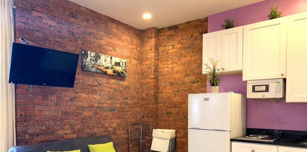 Macy Empire Apartments photo 40