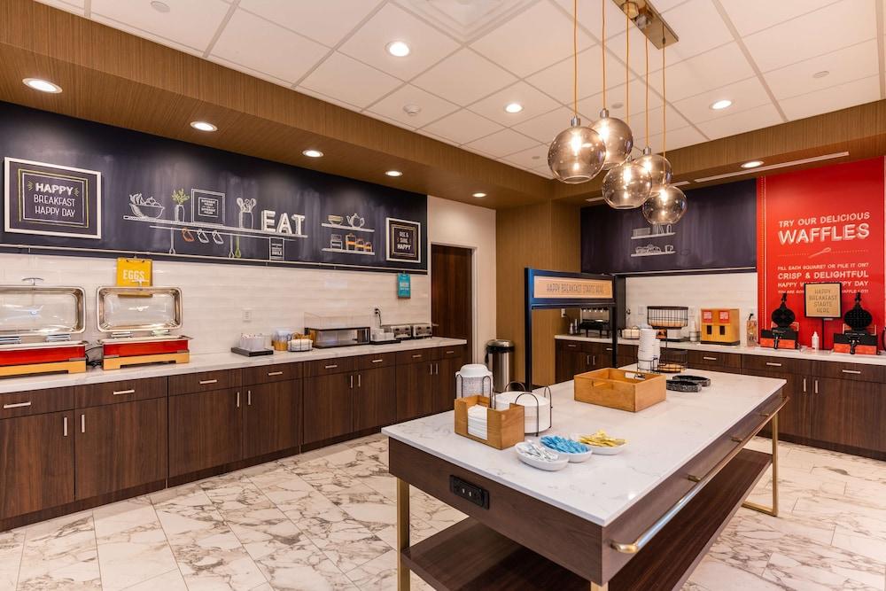 Hampton Inn & Suites Houston Sugar Land photo 60