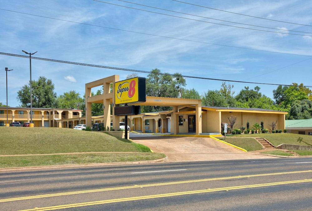 Super 8 by Wyndham Palestine photo 6