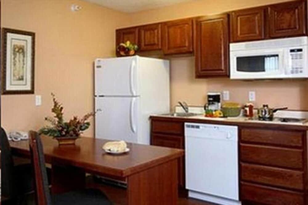 GrandStay Residential Suites Hotel photo 27