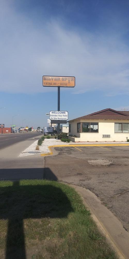 Silver Spur Vintage Inn & Suites photo 52