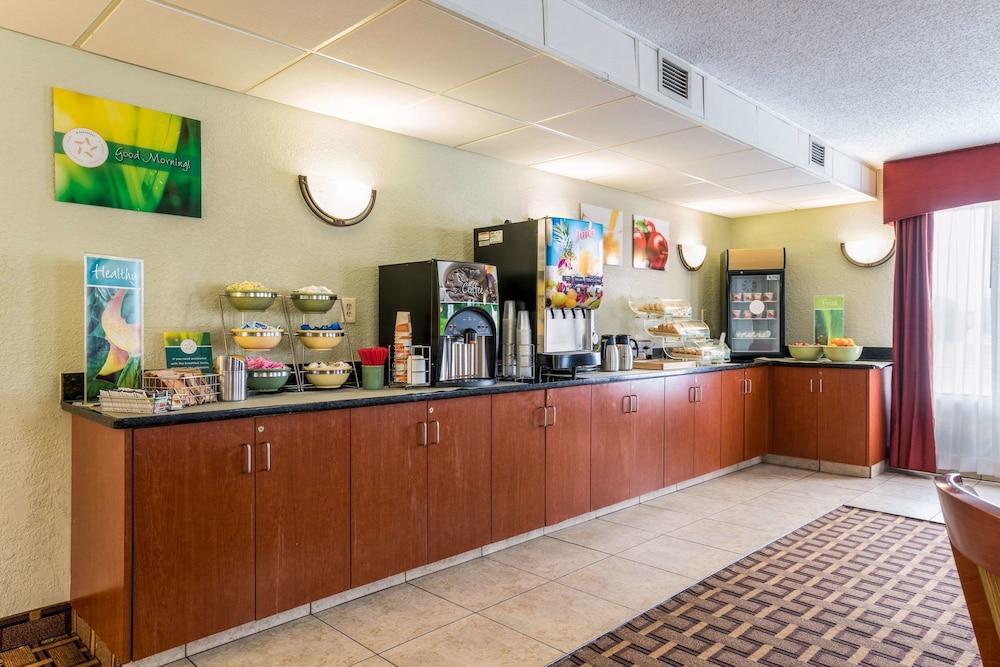 Quality Inn Battleboro - Rocky Mount photo 27