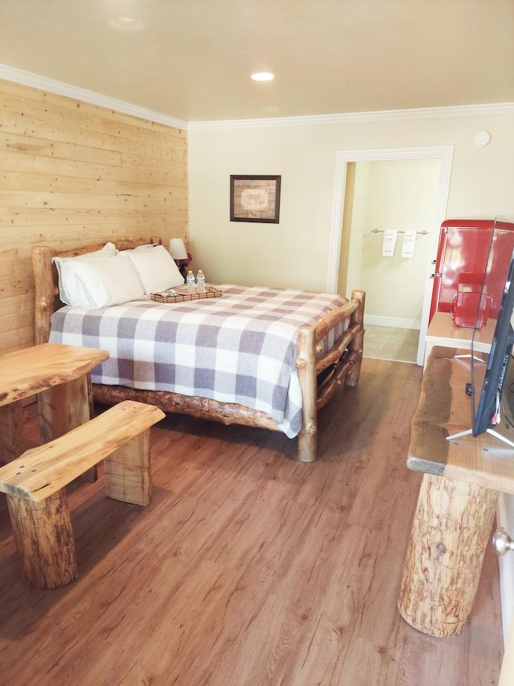 The Woodfords Inn photo 5