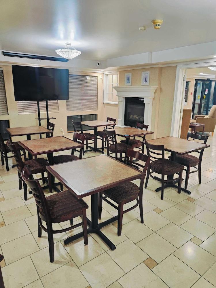 Inn at Lake Washington By OYO I-405 photo 31