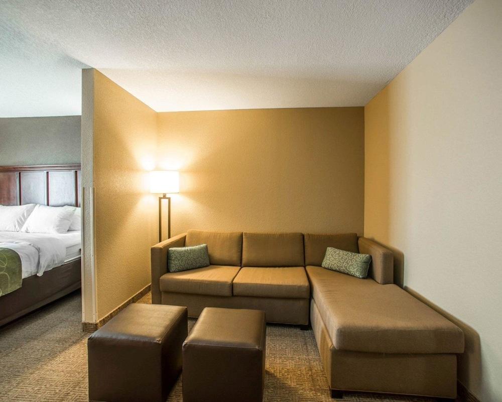 Comfort Suites Columbia - University Area photo 14