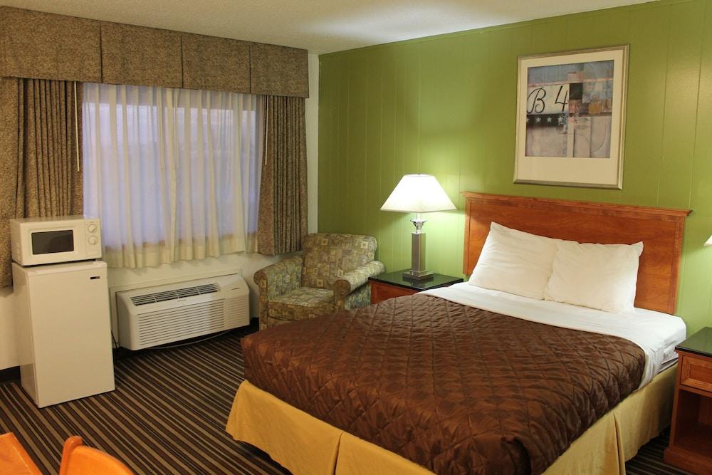 Americas Best Value Inn Boardman photo 7