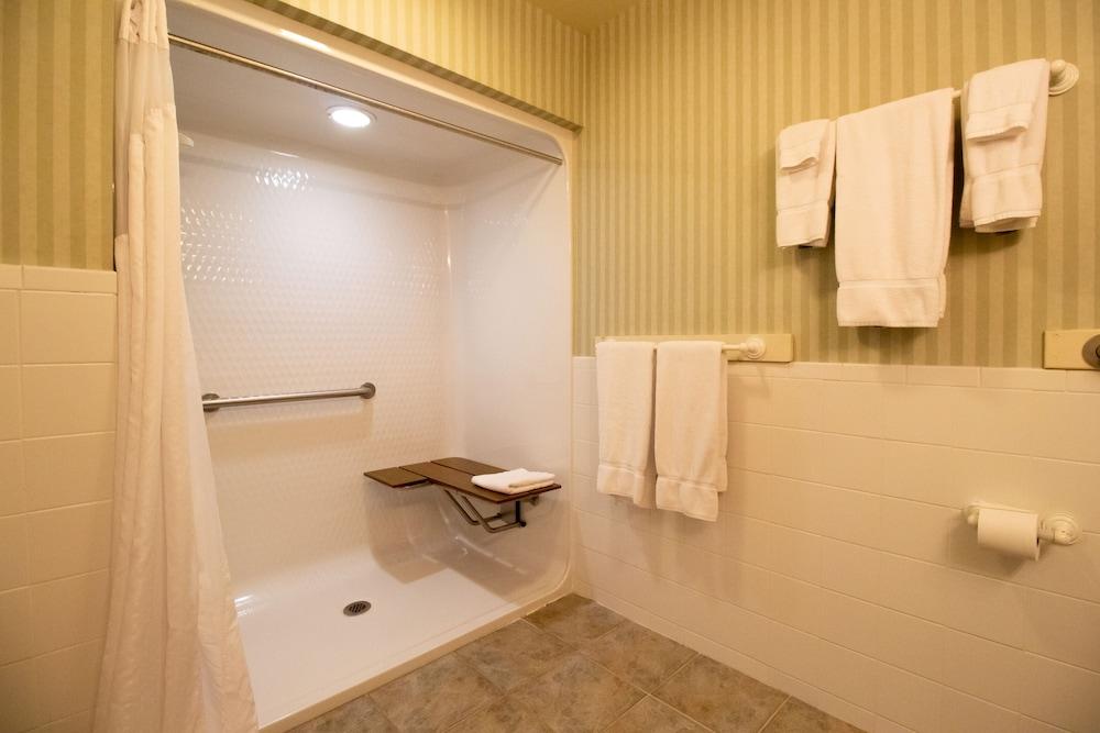 Delamater Inn photo 21