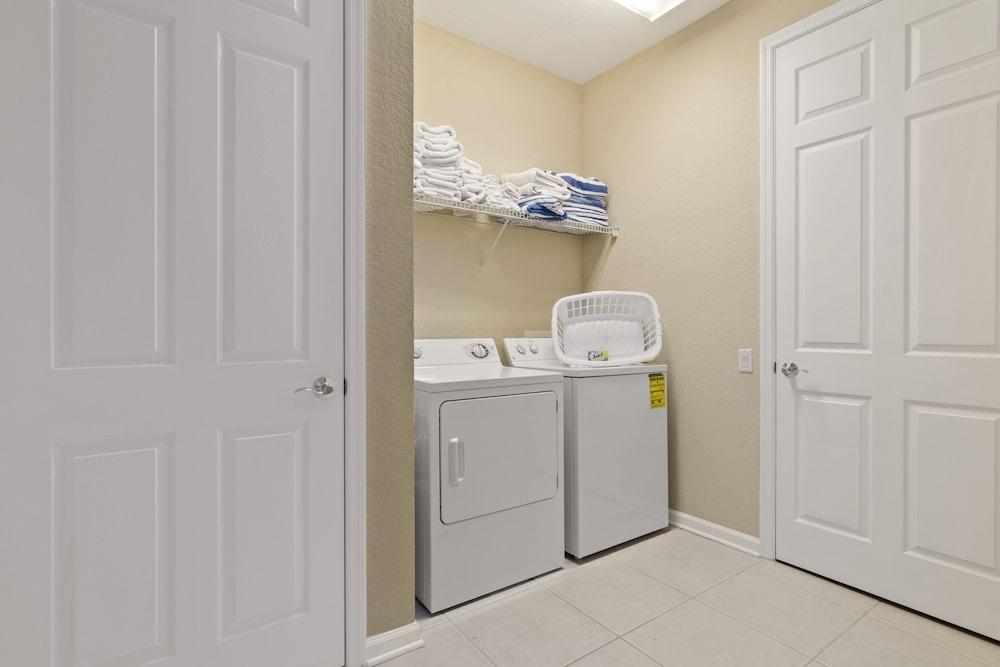 Vista Cay by Orlando Resort Rentals on Universal Boulevard photo 53