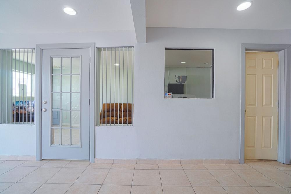 OYO Hotel Midland photo 26